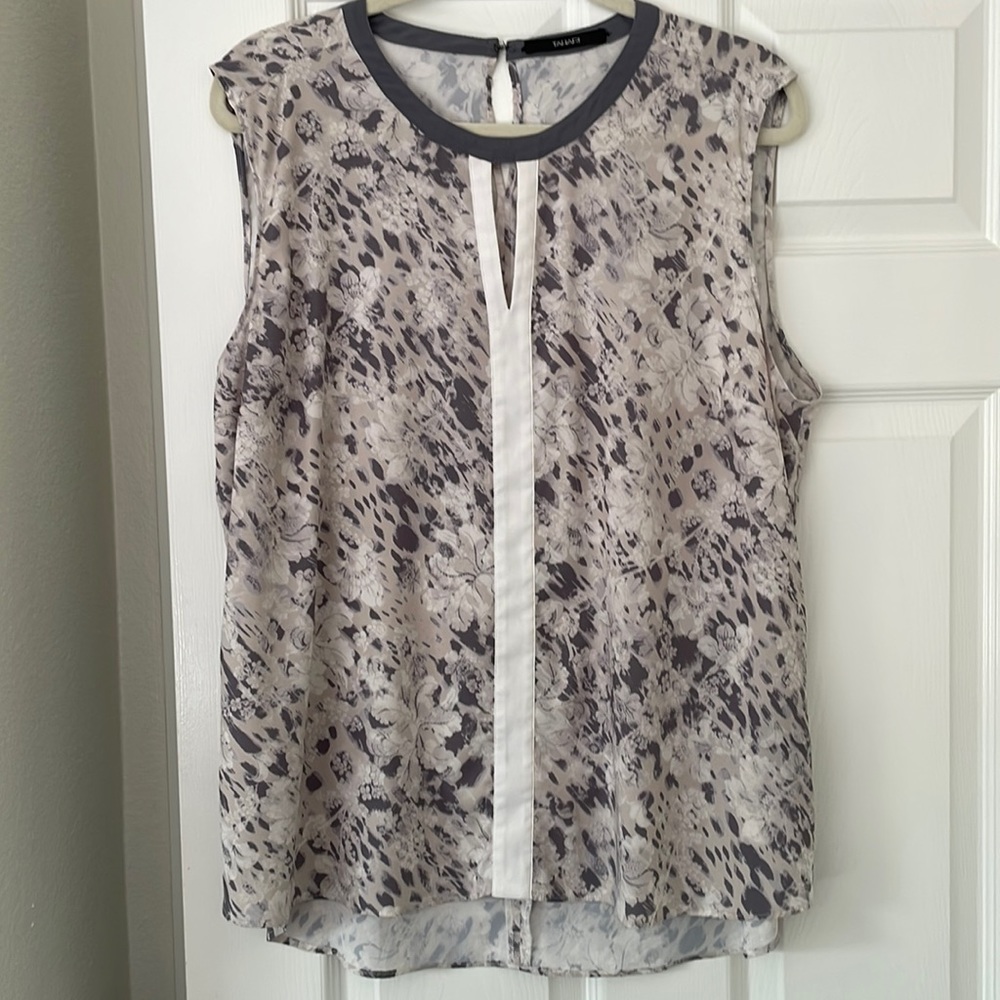 Beautiful Tahari sleeveless blouse